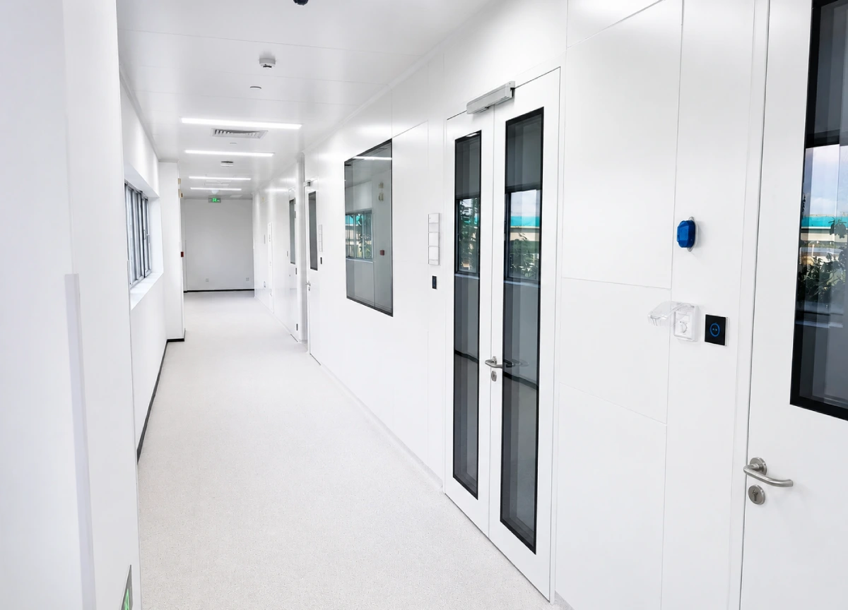Scalable modular cleanroom units