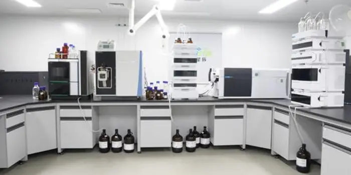 Modular cleanroom wall panel installation in sterile vaccine facility