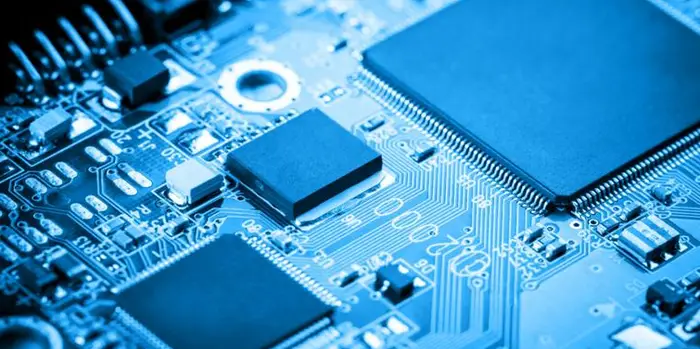 Chemical Safety in Semiconductor Cleanrooms: Panel Material Selection for Hazardous Process Environments